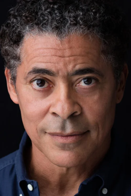 Доминик Хоффман