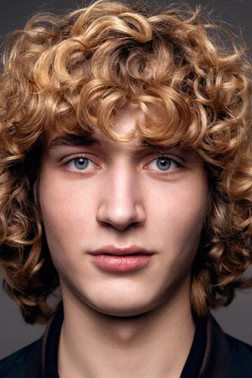 Степан Емельянов