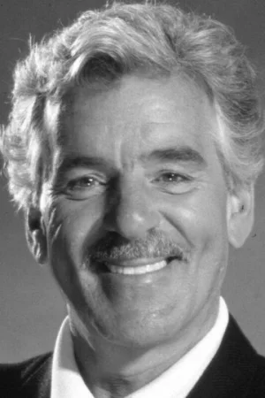 Деннис Фарина